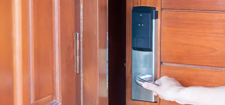 Commercial Keyless Entry Locks DeBary